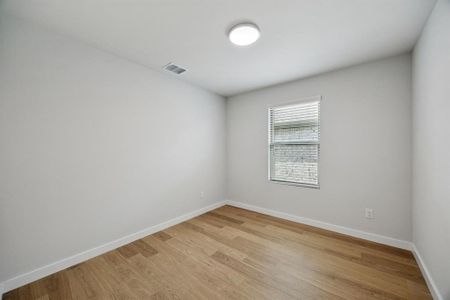 New construction Single-Family house 120 Leopold Trl, Greenville, TX 75402 Hadley - Victory Series | Lot 60'- photo 18 18