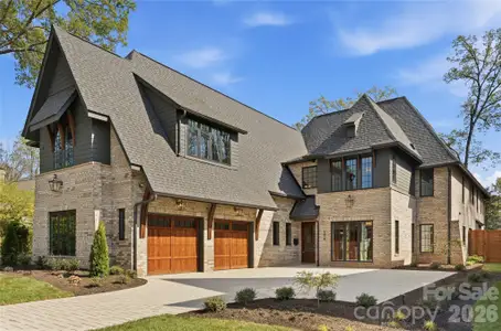 New construction Single-Family house 154 N Canterbury Rd, Charlotte, NC 28211 - image