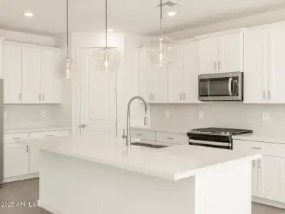 New construction Single-Family house 22481 W Pontiac Dr, Surprise, AZ 85387 plan Onyx - image