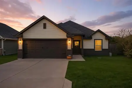 New construction Single-Family house 924 Colorado Riv, Granbury, TX 76048 - image