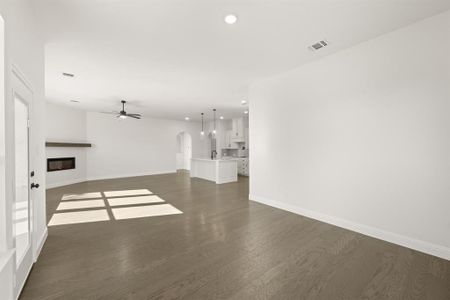 New construction Single-Family house 4602 Thistle Dr, Midlothian, TX 76065 plan Concept 2404 - image 15