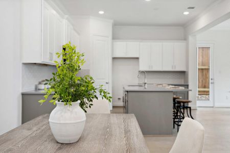 New construction Single-Family house 1307 Beachton St, Houston, TX 77007 - image 6