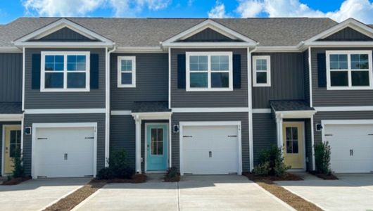 New construction Single-Family house 74 Cashmere Ct, Wilmington, NC 28411 plan Pearson Th - image