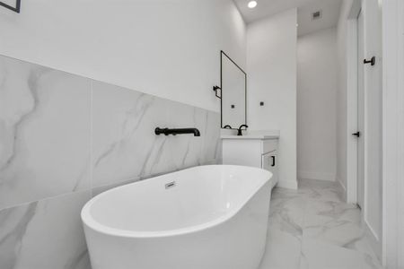New construction Single-Family house 853 Mansfield St, Unit D, Houston, TX 77091 null- photo 42 42