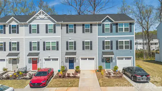 New construction Townhouse house 6109 Carrick Bend Ct, Charlotte, NC 28269 - image