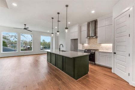 New construction Single-Family house 806 Fisher St, Unit F, Houston, TX 77018 - image 12