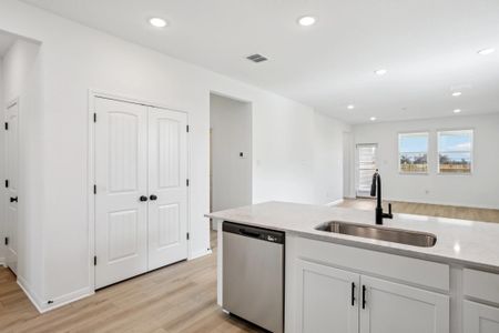 New construction Single-Family house 112 Jans Wy, Georgetown, TX 78626 plan Brodie - image 7