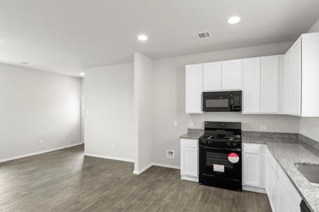 New construction Single-Family house 2963 Winding Creek Rd, Kyle, TX 78640 plan 1191 Casetta - image 8