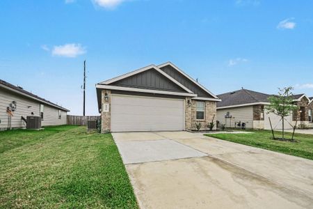 New construction Single-Family house 8830 Colicroot Dr, Rosharon, TX 77583 plan Paula - image