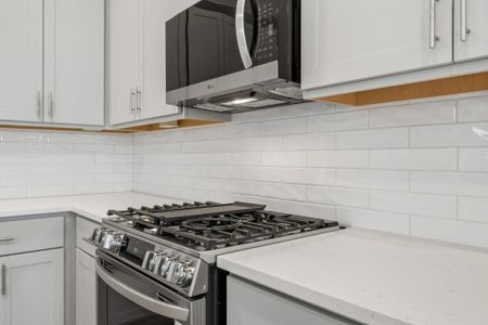 New construction Single-Family house 5908 Kansas St, Unit A, Houston, TX 77007 - image 13