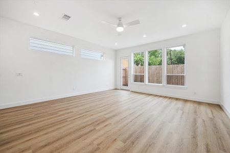 New construction Single-Family house 1214 Nadine St, Unit B, Houston, TX 77009 Briggs- photo 7 7