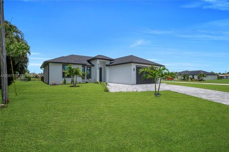 New construction Single-Family house 824 Sw 15Th St, Cape Coral, FL 33991 - image