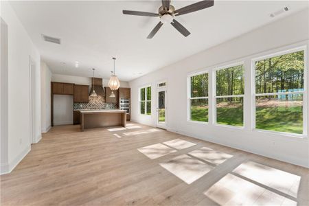 New construction Single-Family house 727 Crest Line Trl W, Powder Springs, GA 30127 null- photo 5 5