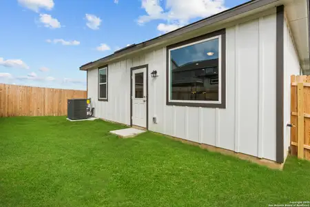 New construction Single-Family house 761 Whitman St, New Braunfels, TX 78130 plan Lake View - image