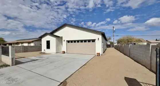 New construction Single-Family house 8980 W Coronado Dr, Arizona City, AZ 85123 - image
