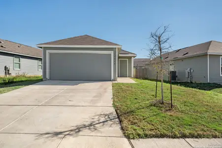 New construction Single-Family house 13354 Furyk, San Antonio, TX 78221 - image