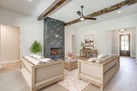 New construction Single-Family house 561 Royal Santana Run, Weatherford, TX 76087 plan The Waco - image 5