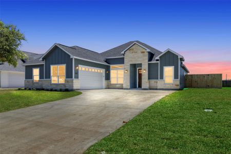 New construction Single-Family house 155 Oak Cluster Dr, Columbus, TX 78934 null- photo 0