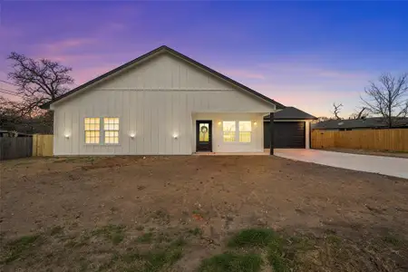 New construction Single-Family house 1813 Post Oak Dr, Waco, TX 76705 - image