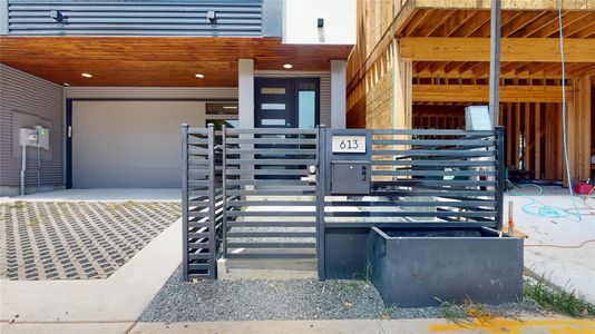 New construction Single-Family house 519 Memorial Heights Dr, Houston, TX 77007 - image