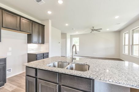 New construction Single-Family house 6754 Velma Path, San Antonio, TX 78253 null- photo 13 13