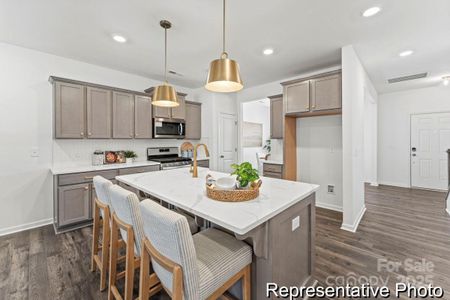 New construction Single-Family house 1216 Links Crossing Dr, Monroe, NC 28112 The Devin- photo 5 5