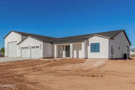 New construction Single-Family house 26615 N 235Th Ave, Wittmann, AZ 85361 - image