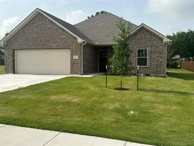 New construction Single-Family house 204 Ella St, Whitesboro, TX 76273 - image