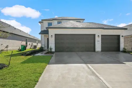 New construction Single-Family house 3406 Rolling River Dr, Baytown, TX 77521 - image