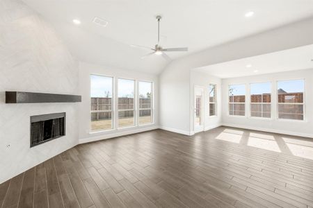 New construction Single-Family house 142 Morning Light Ln, Waxahachie, TX 75165 Magnolia II- photo 16 16