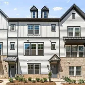 New construction Townhouse house 4028 Hidden Oaks Dr, Charlotte, NC 28205 - image