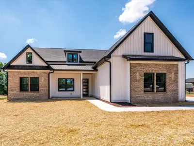 New construction Single-Family house 1012 Harrogate Dr, Bessemer City, NC 28016 - image