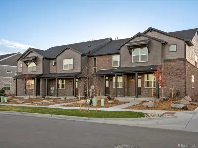New construction Townhouse house 795 N Tibet St, Aurora, CO 80018 - image