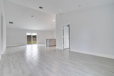 New construction Single-Family house 915 Sw Provincetown Lane, Port Saint Lucie, FL 34953 Seagull- photo 4 4