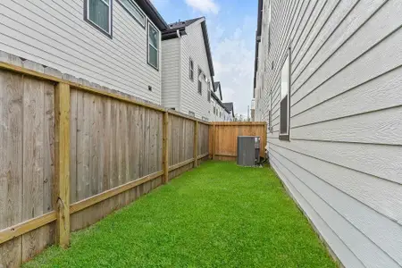 New construction Single-Family house 1220 Highland Row Ln, Houston, TX 77091 plan 9381 - image