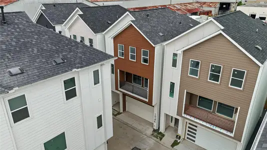 New construction Single-Family house 1946 Purswell Rd, Houston, TX 77055 plan Sienna - image 3