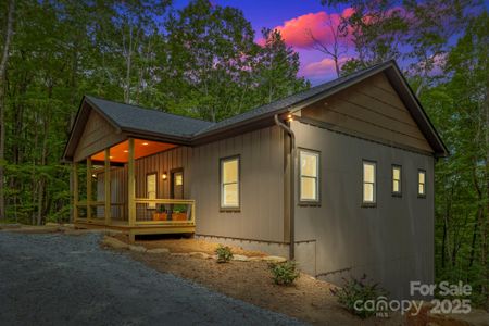 New construction Single-Family house 939 Rocky Mountain Rd, Lake Toxaway, NC 28747 - image