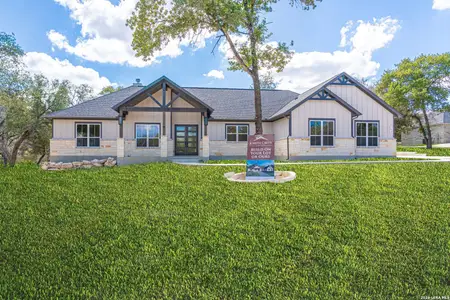 New construction Single-Family house 163 Pradera Ridge Dr, Floresville, TX 78114 - image