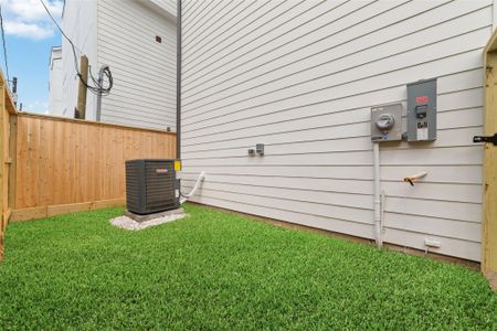 New construction Single-Family house 2103 Holman, Houston, TX 77004 - image