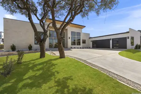 New construction Single-Family house 10214 Kendall Cyn, San Antonio, TX 78255 - image