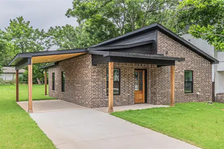 New construction Single-Family house 117 W Sears St, Denison, TX 75021 - image