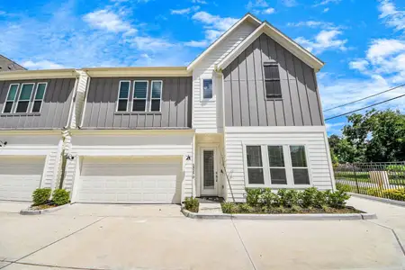 New construction Single-Family house 5935 Beall St, Unit A, Houston, TX 77091 - image
