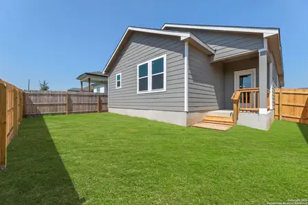 New construction Single-Family house 743 Langston Ln, New Braunfels, TX 78130 plan Pecos - image 4