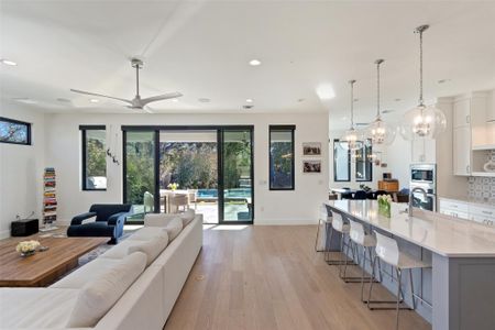 New construction Single-Family house 1101 Emerald Forest Cv, Austin, TX 78745 - image 8