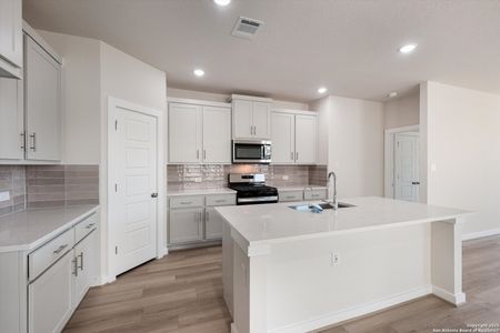 New construction Single-Family house 6006 Calgary Park, San Antonio, TX 78233 Oxford- photo 4 4