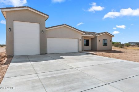 New construction Single-Family house 28332 N 213Th Drive, Wittmann, AZ 85361 - photo 0