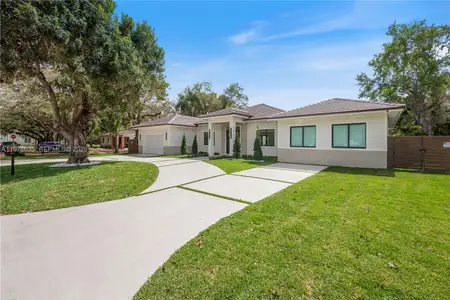New construction Single-Family house 6990 Sw 58Th St, Miami, FL 33143 - image