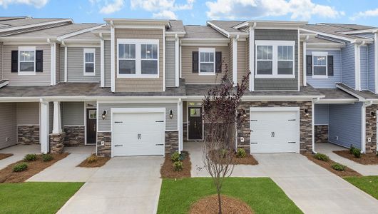 New construction Single-Family house 385 Lagoon Rd, Fletcher, NC 28732 plan Lansing - image