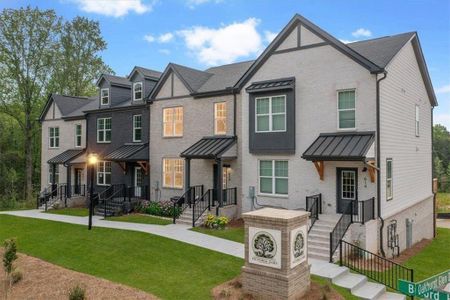 New construction Townhouse house 624 Oakleaf Grove Ln, Sugar Hill, GA 30518 - image