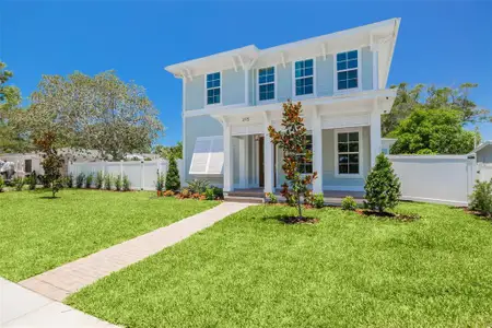 New construction Single-Family house 461 47Th Ave N, St. Petersburg, FL 33703 - image